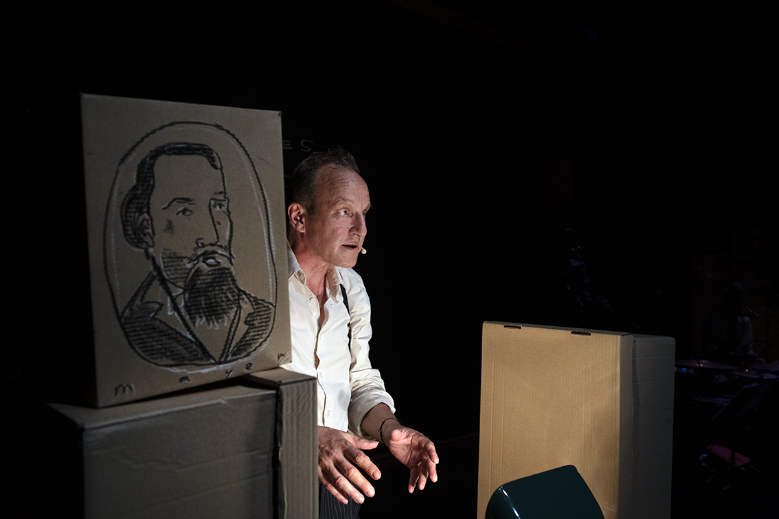 chapitre de la chute Lehman Brothers