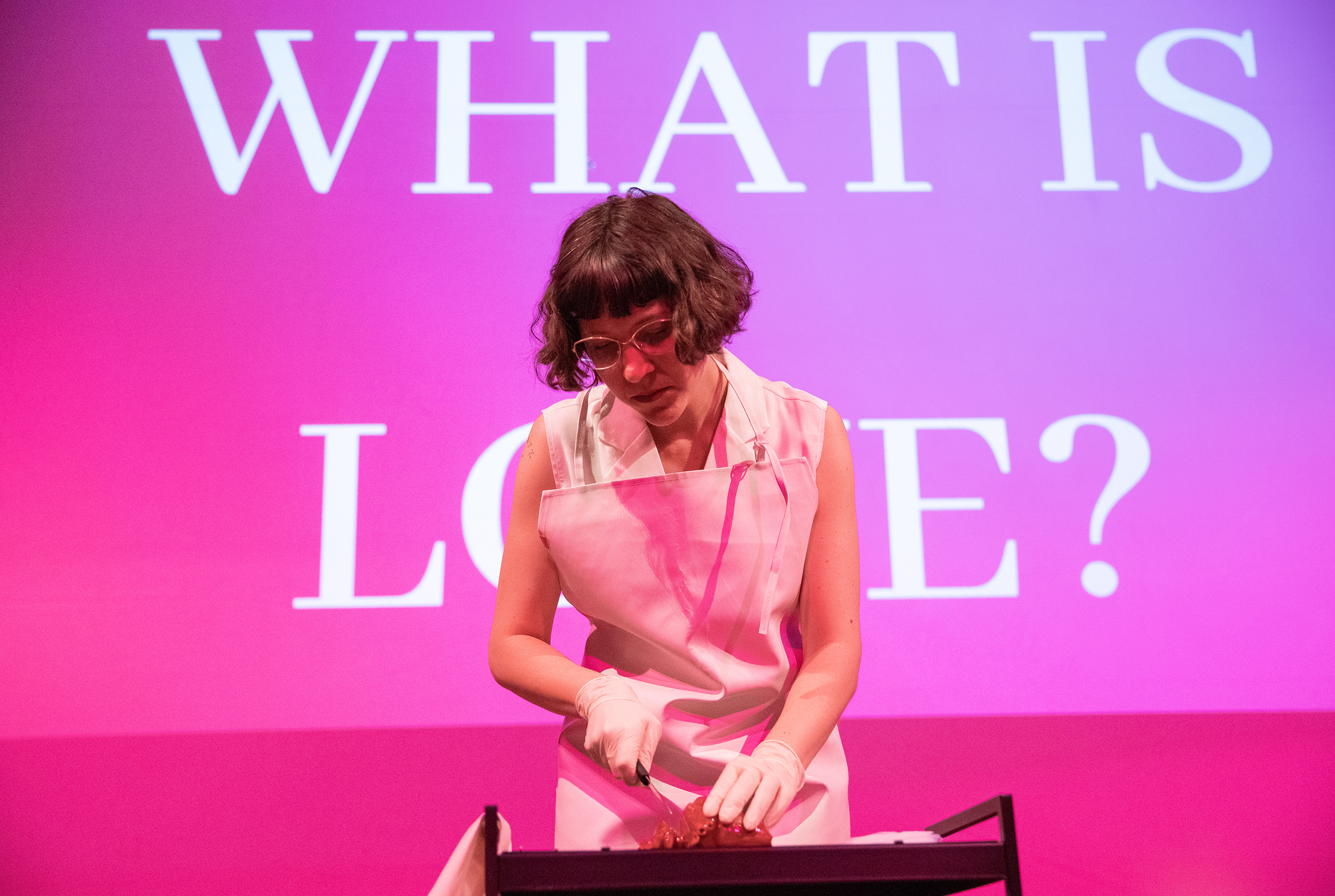 1_amour_sous_contrat_jeanne_spaeter_elisabeth_blaettler