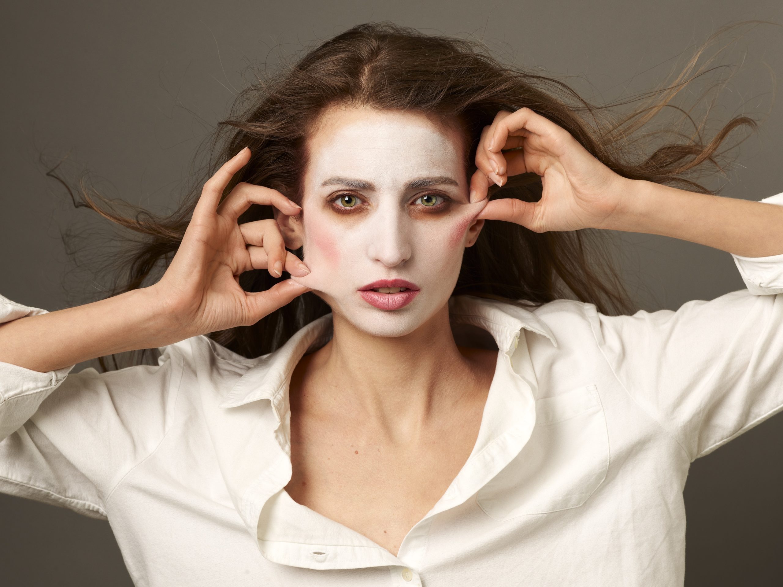 2025_REBECCA-BALESTRA_JACQUELINE_2BWEB