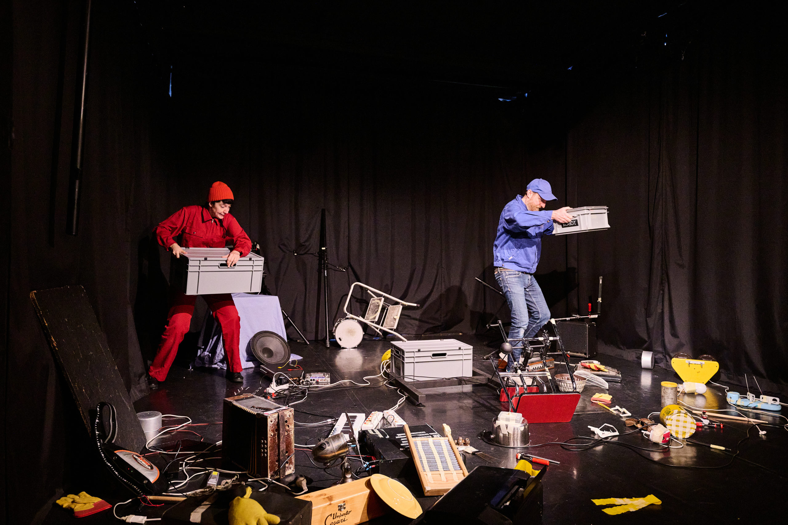 ROBOT @ La TurlutaineCie Chamar bell clochette© 21.01.2024 Patrick Principe