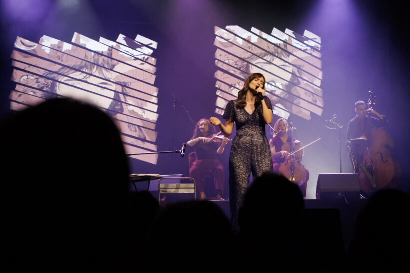 Aliose chante LF photo 2 (crédit @Lou Barthelemy – Emergences Musicales Montreux)